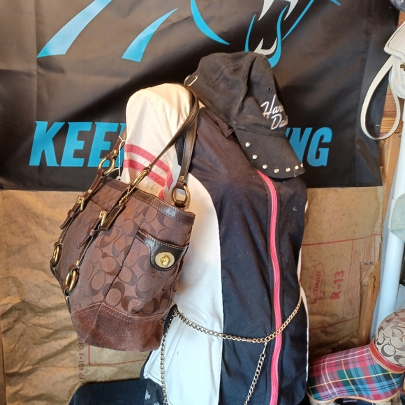 Coach gallery tote - Picture 9 of 9